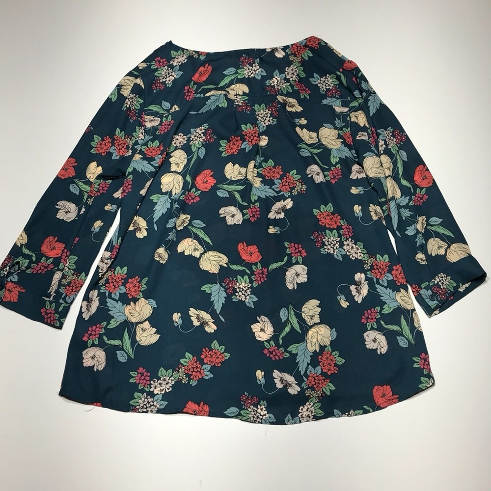 Floral Print Women's Top size medium - Picture 3 of 12